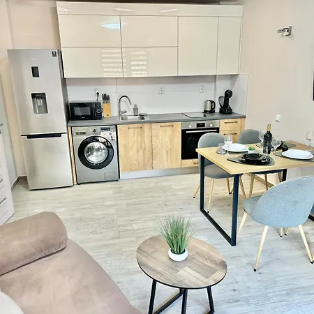 Apartment Best Hill View For 4 Guests Next To Medical University And Monument Alyosha *