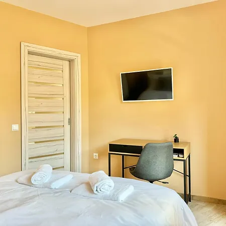Apartment Best Hill View For 4 Guests Next To Medical University And Monument Alyosha Plovdiv