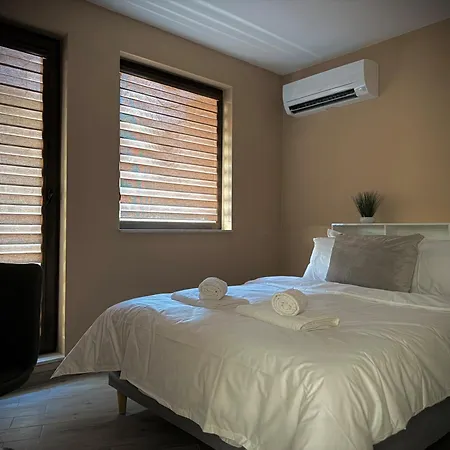 Best Hill View For 4 Guests Next To Medical University And Monument Alyosha Plovdiv