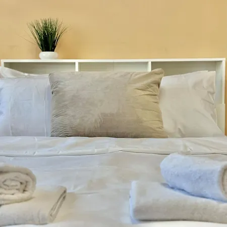 Best Hill View For 4 Guests Next To Medical University And Monument Alyosha Apartment *